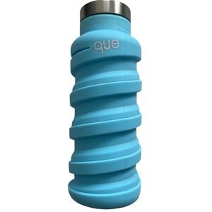 Silicone Bottle in Aqua, Collapsible by Que